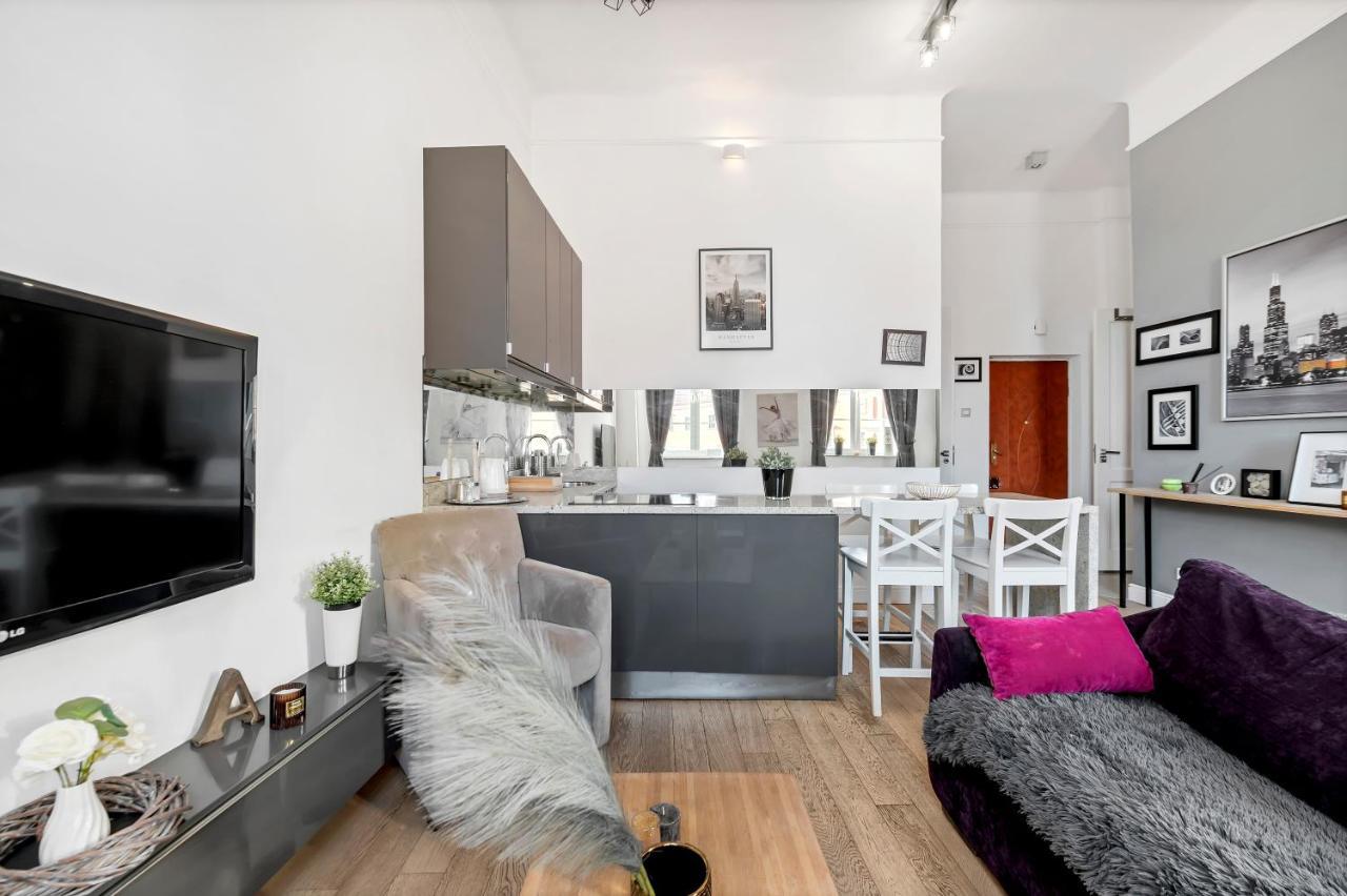 Amazing Apartment On Plac Zamkowy Warschau Exterior foto
